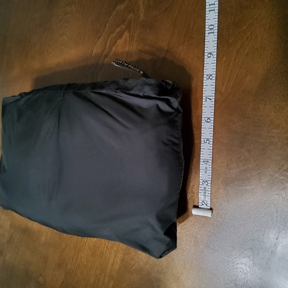 The North Face Black Quilted Vest - Picture 4 of 7